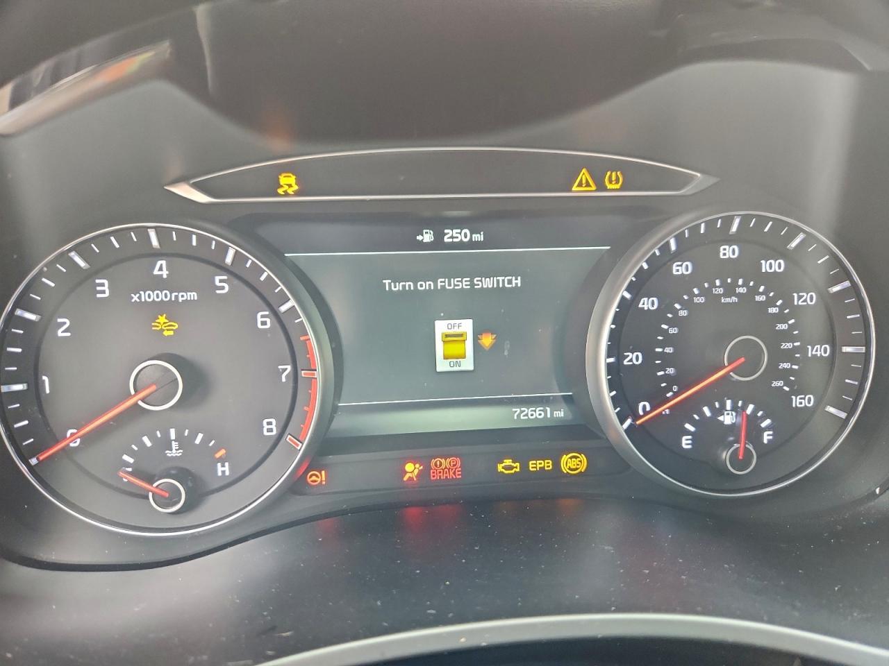 2019 KIA Cadenza