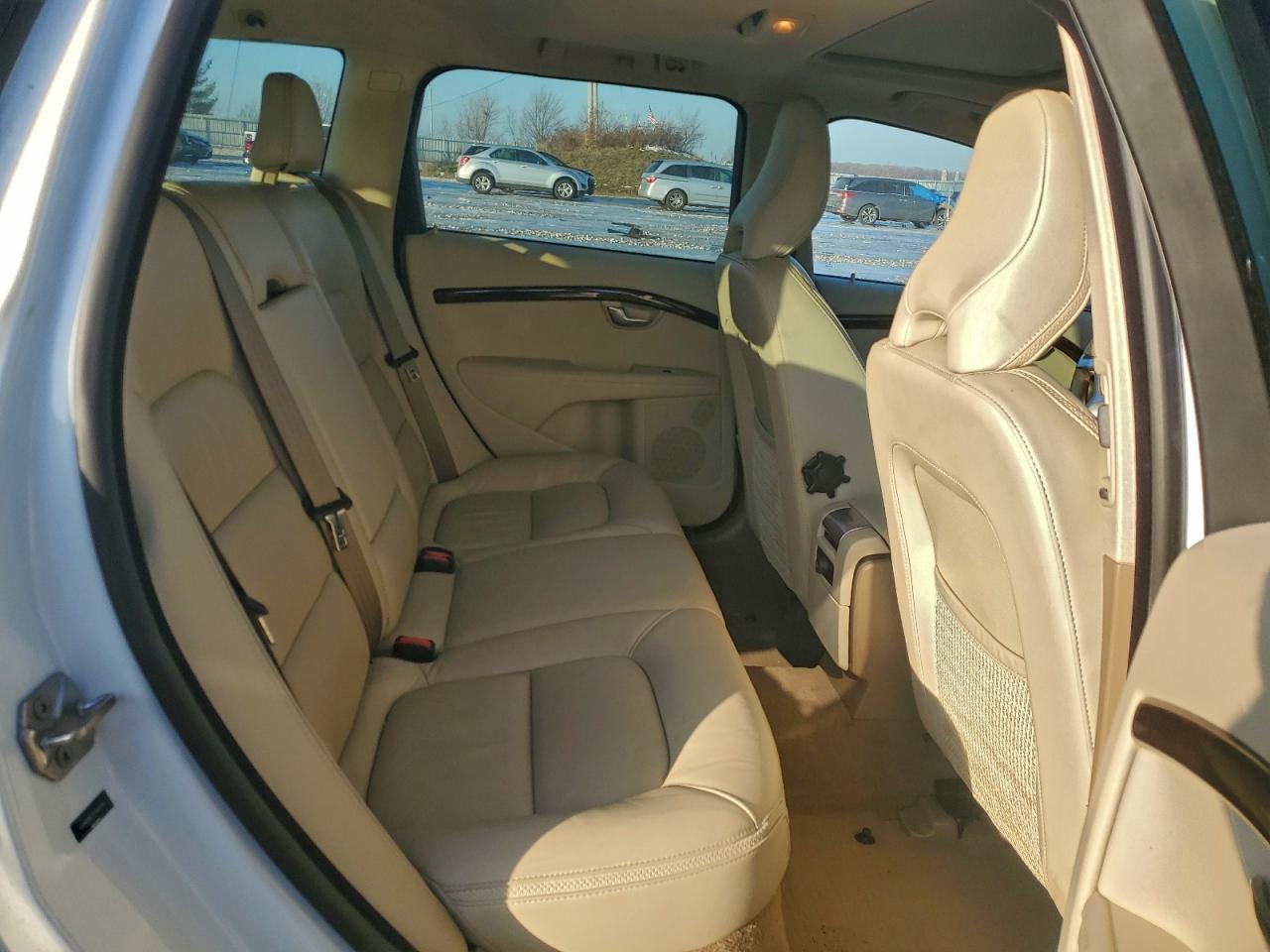 2014 VOLVO XC70