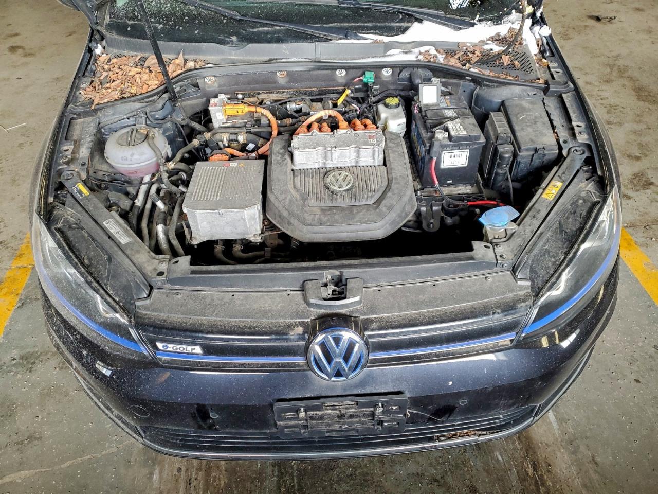 2015 VOLKSWAGEN e-Golf