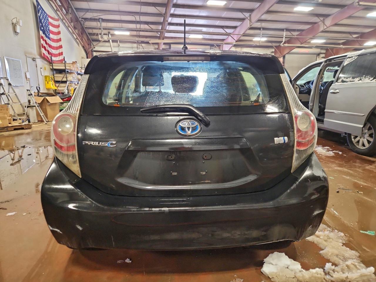 2013 TOYOTA Prius c