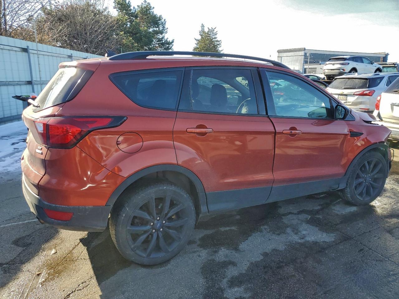 2019 FORD ESCAPE