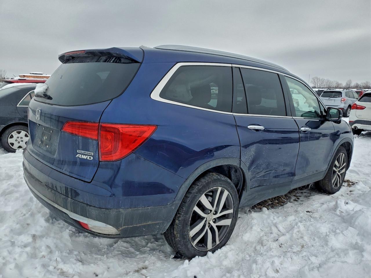 2017 HONDA PILOT