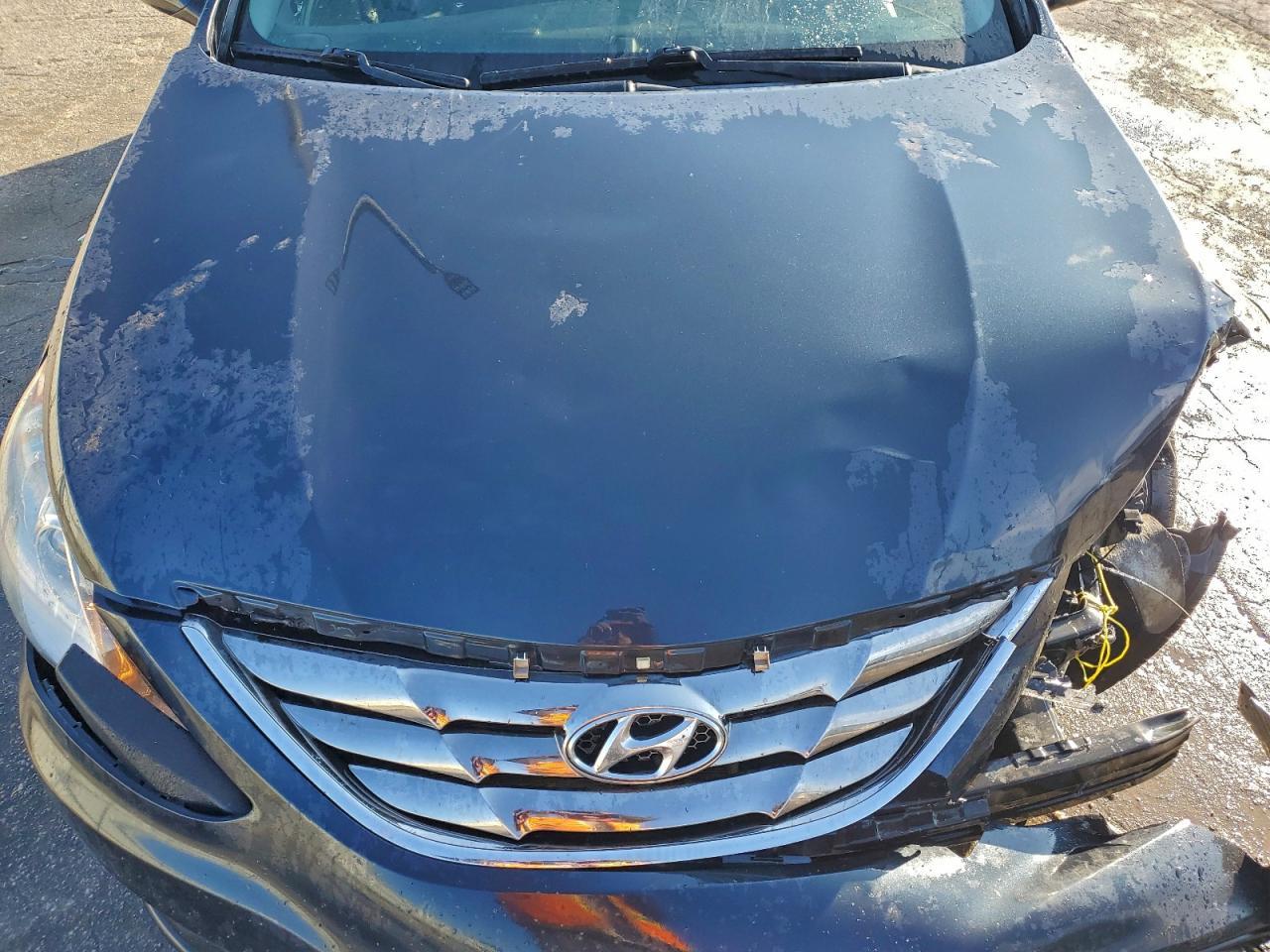2011 HYUNDAI SONATA
