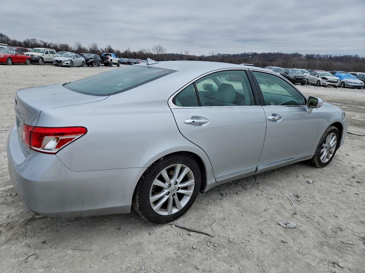 2011 LEXUS ES 350