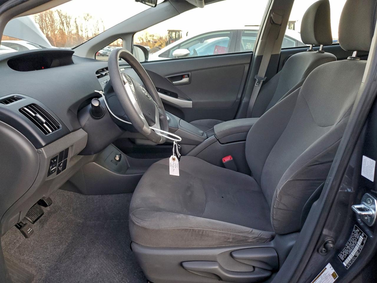 2011 TOYOTA PRIUS
