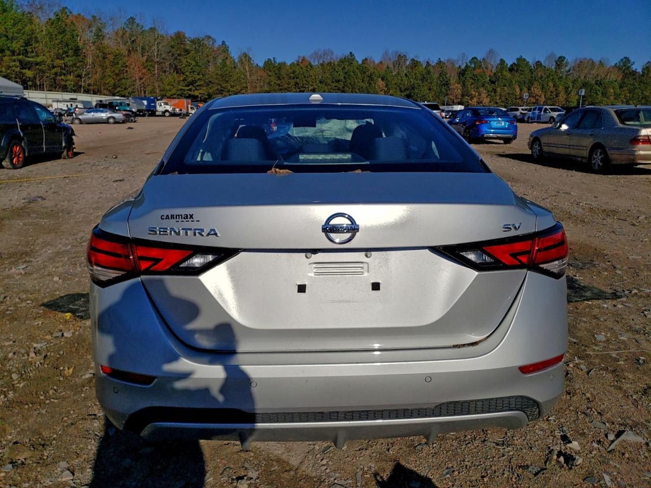 2022 NISSAN SENTRA