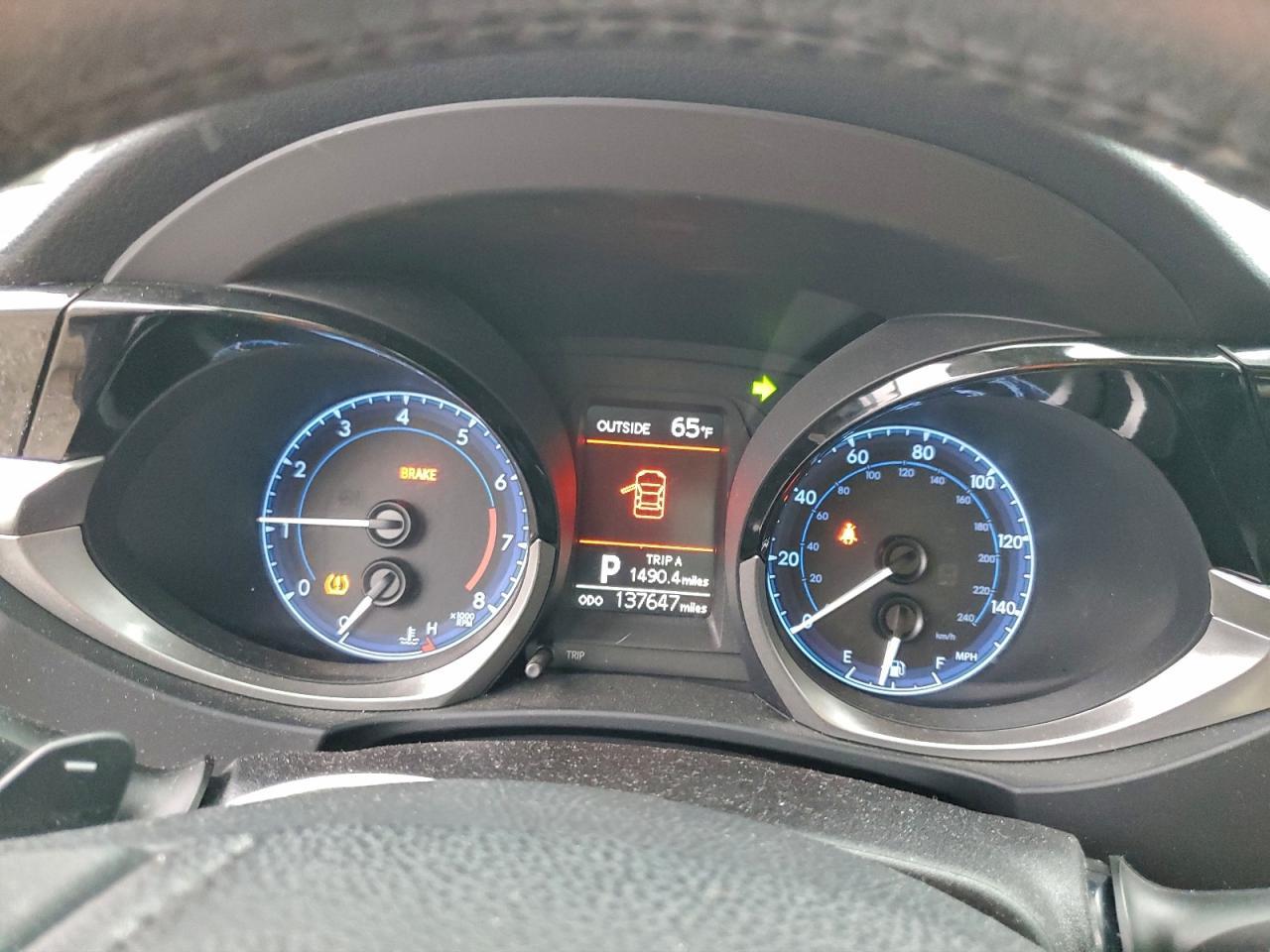 2015 TOYOTA COROLLA