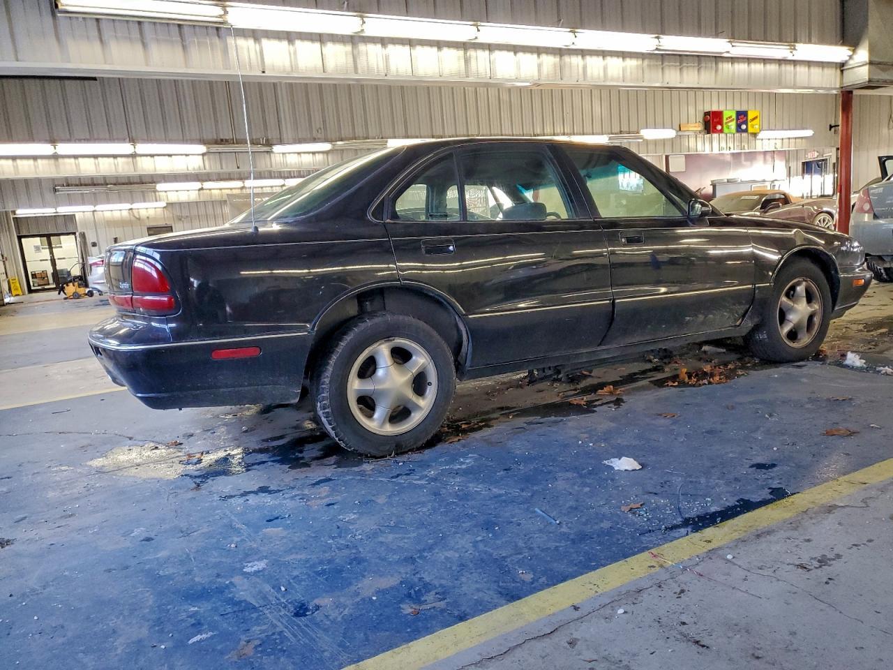 1999 OLDSMOBILE 88