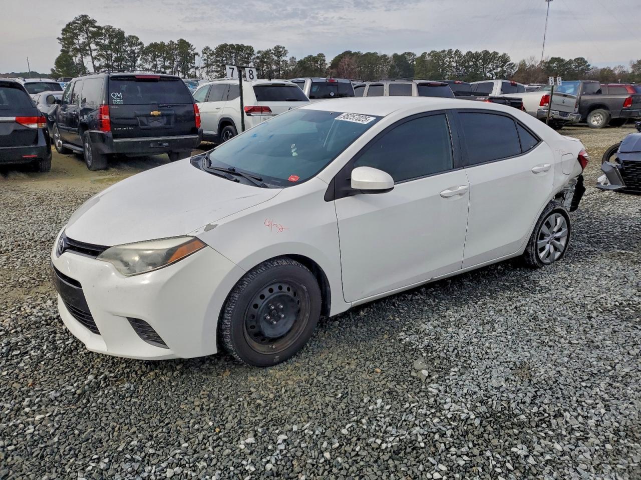 2015 TOYOTA COROLLA