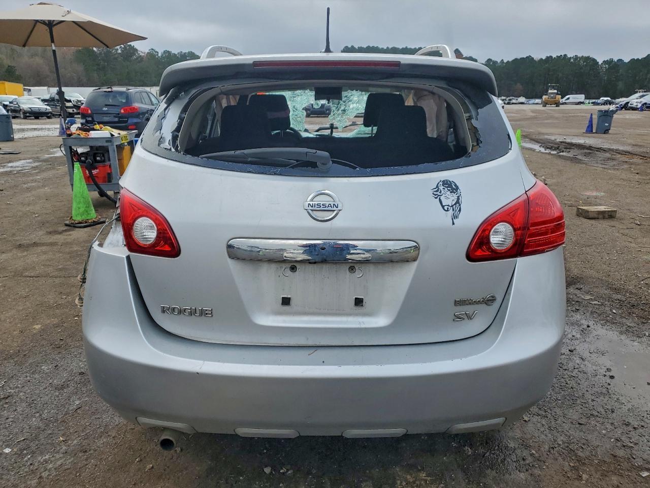 2013 NISSAN ROGUE