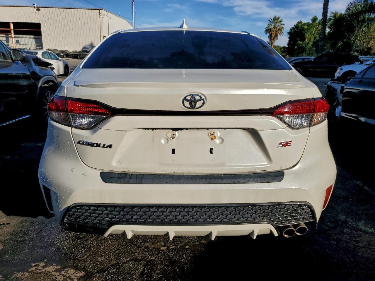 2021 TOYOTA COROLLA