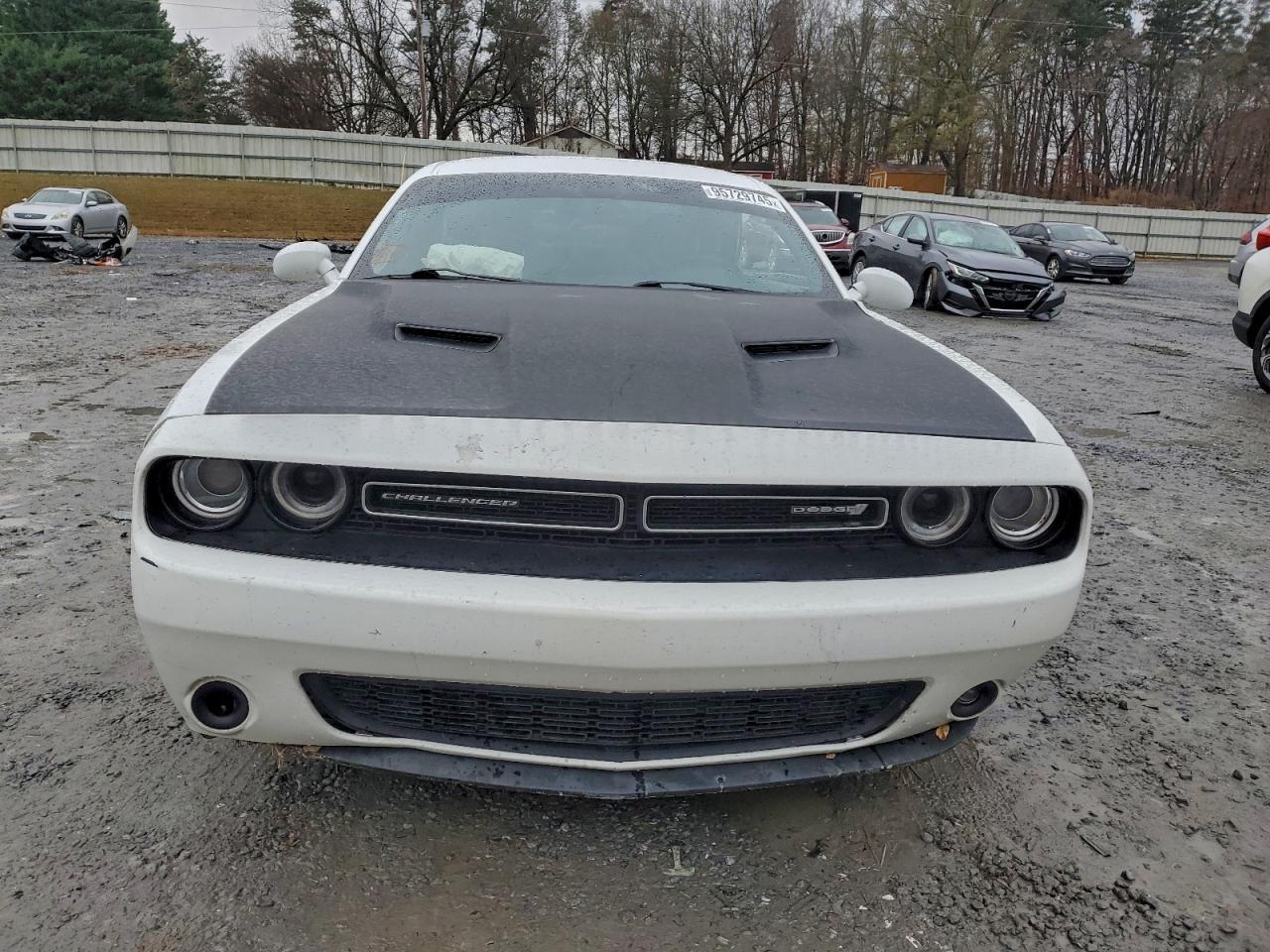 2017 DODGE Challenger