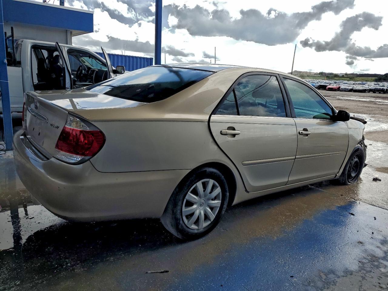 2005 TOYOTA CAMRY