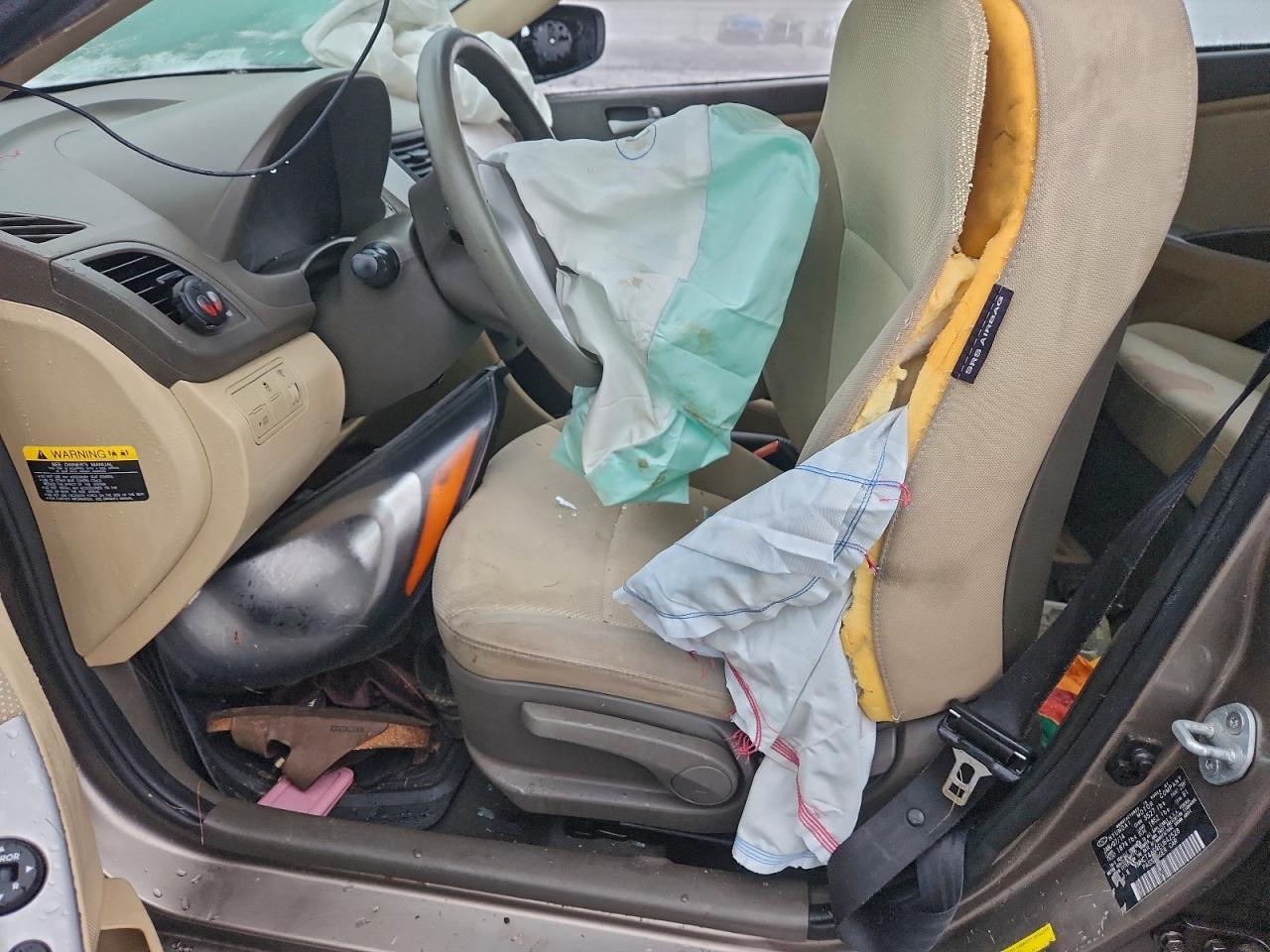 2014 HYUNDAI ACCENT