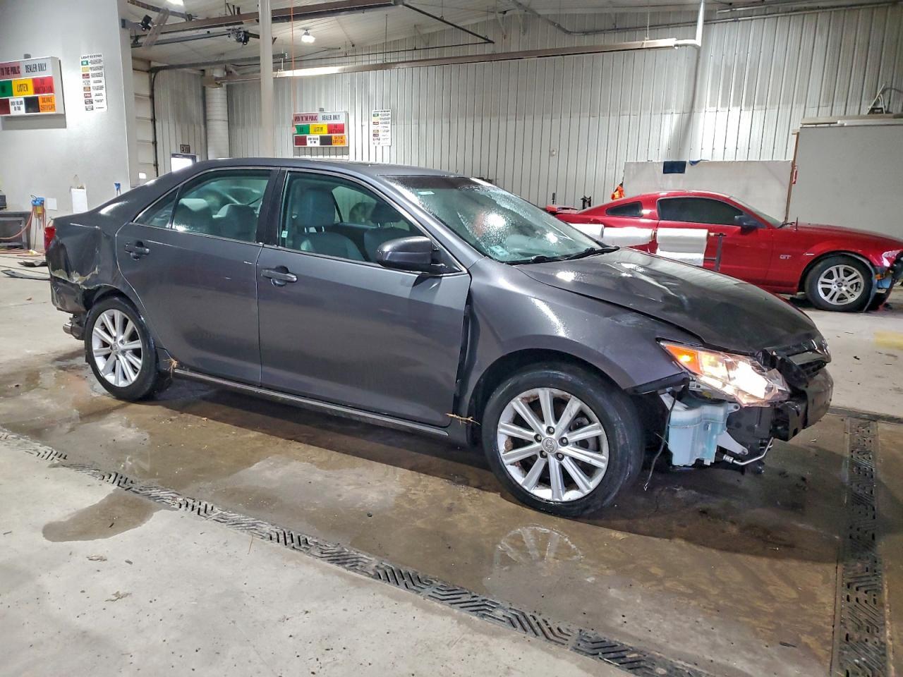 2013 TOYOTA CAMRY
