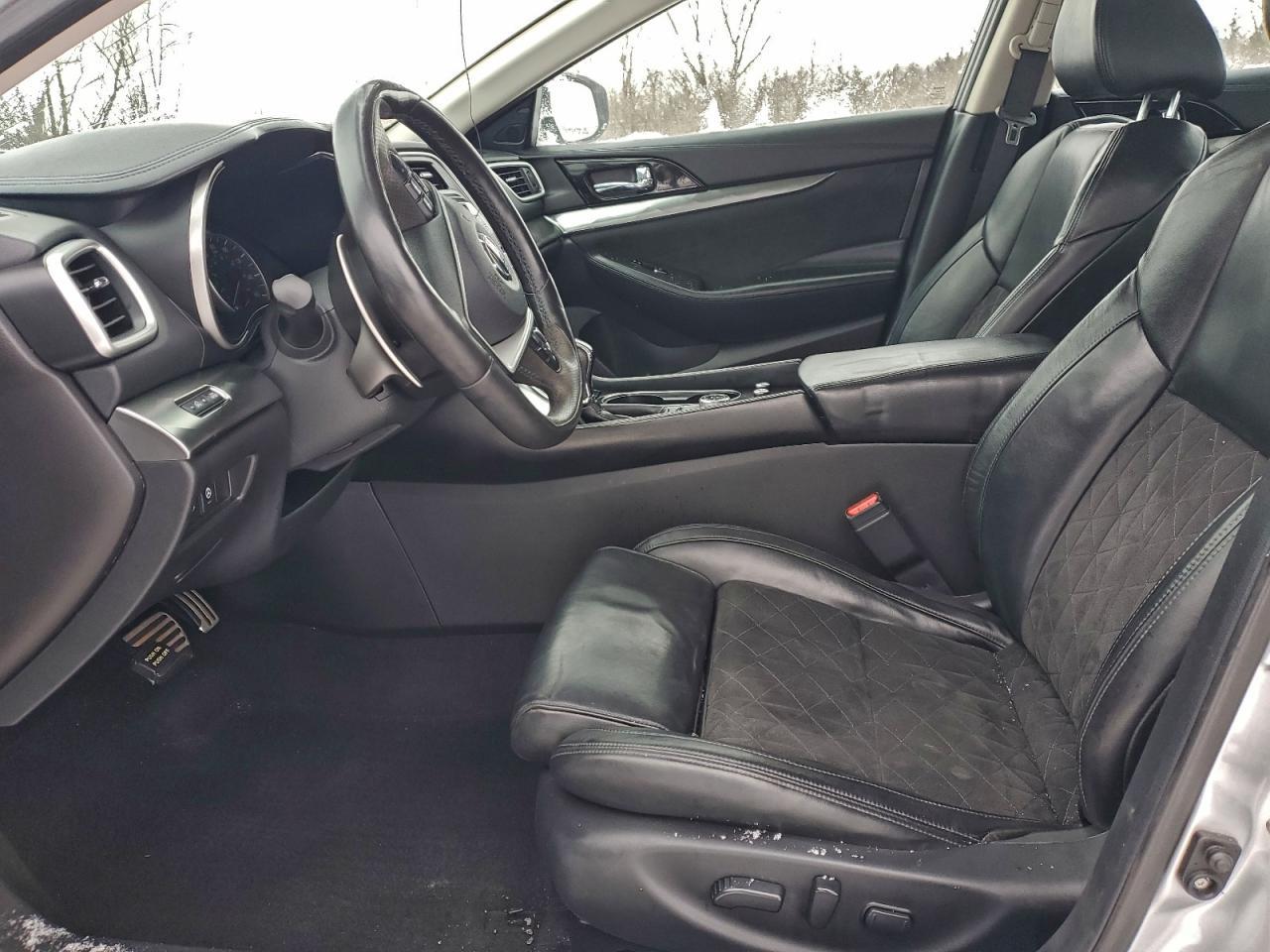 2016 NISSAN Maxima