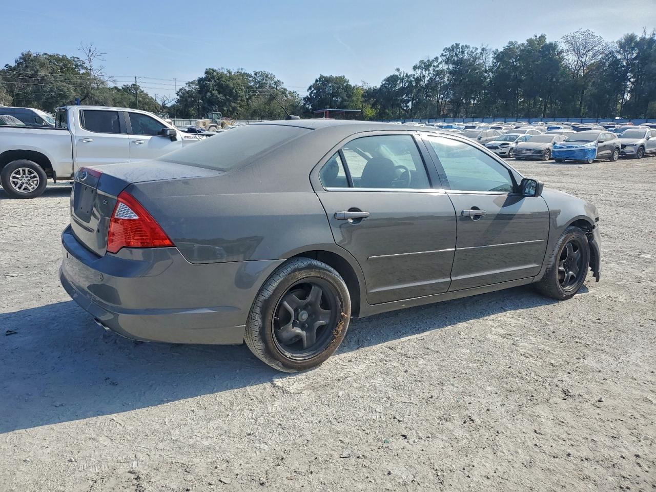 2011 FORD FUSION