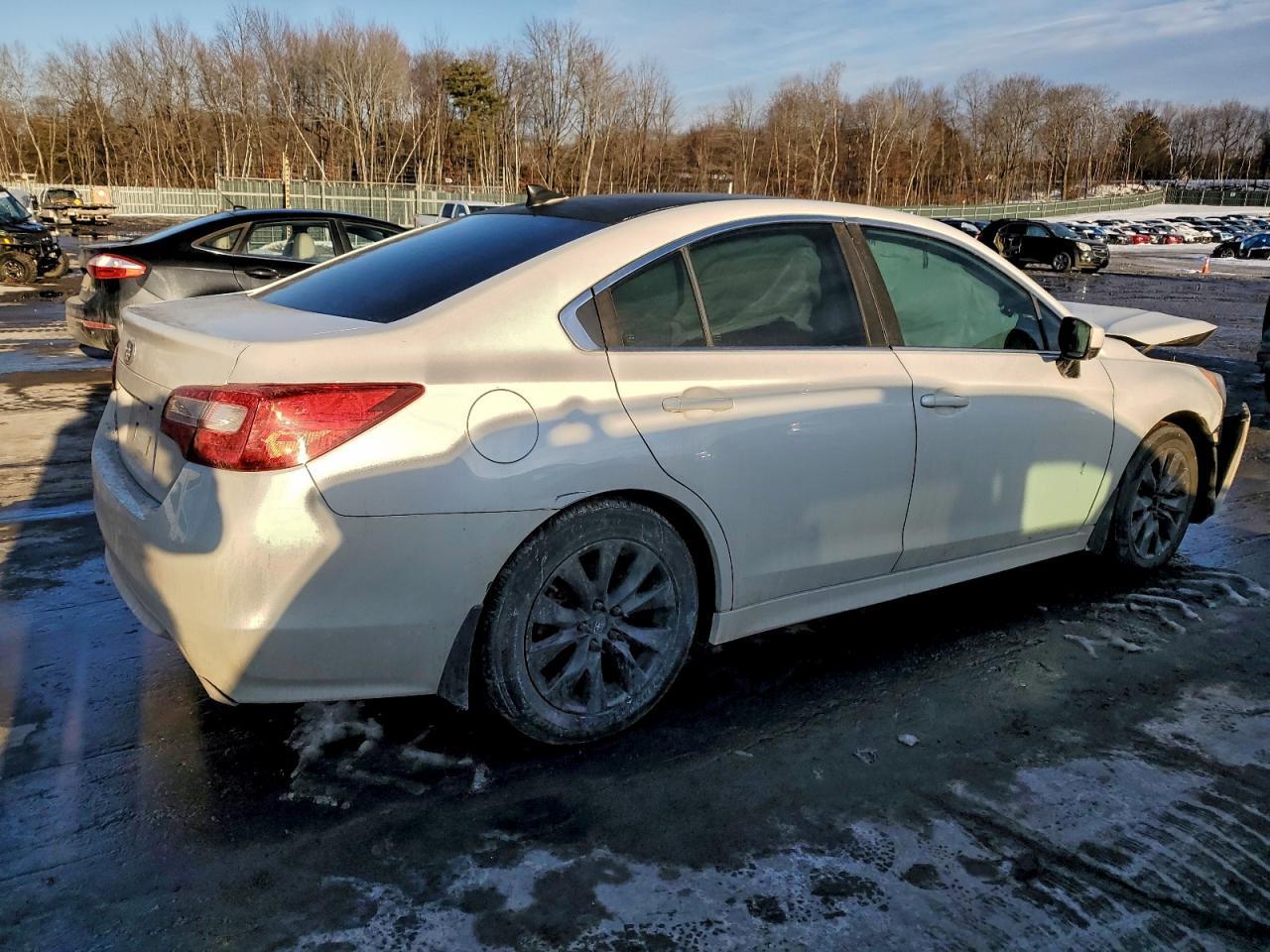 2017 SUBARU Legacy