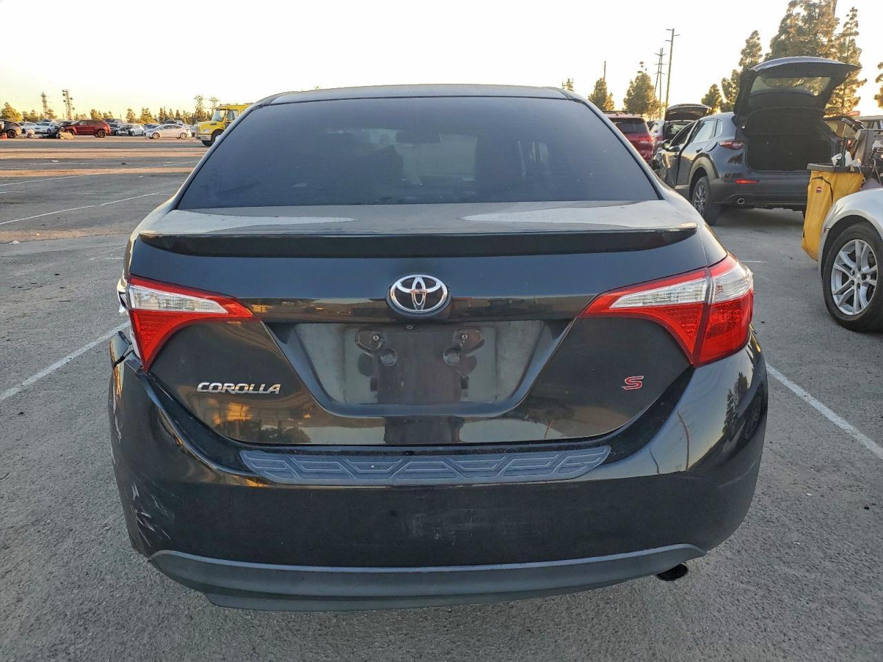2015 TOYOTA COROLLA