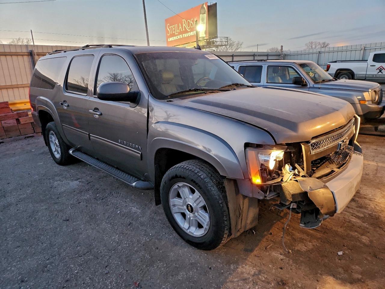 2011 CHEVROLET Suburban