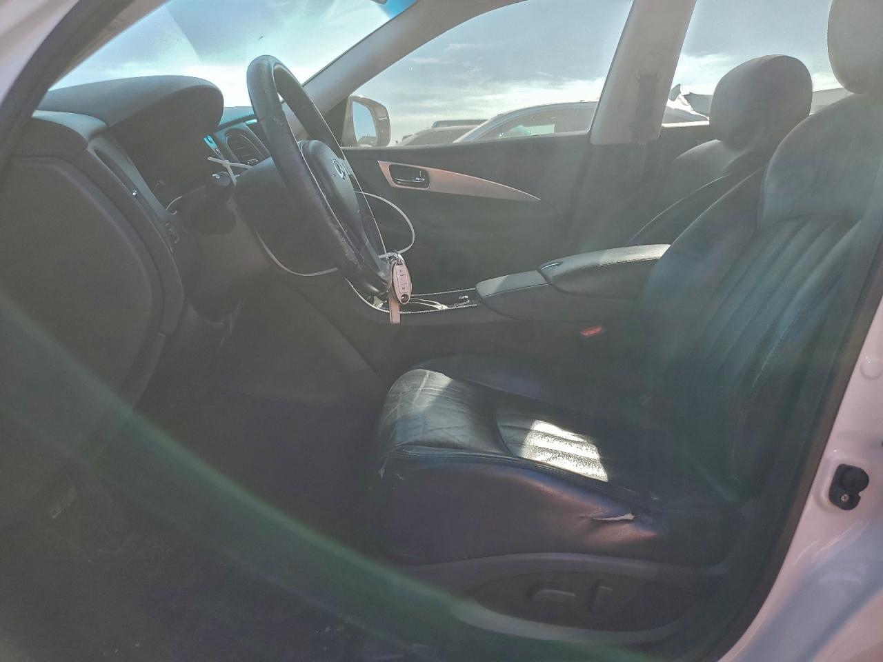 2016 INFINITI QX50
