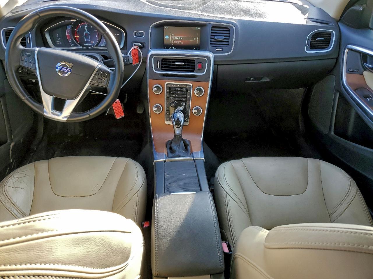2016 VOLVO S60