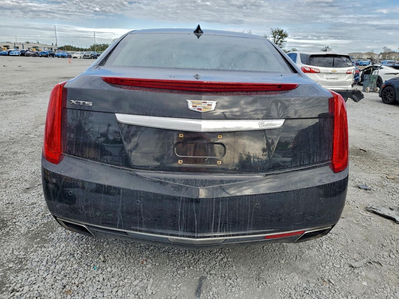 2016 CADILLAC XTS