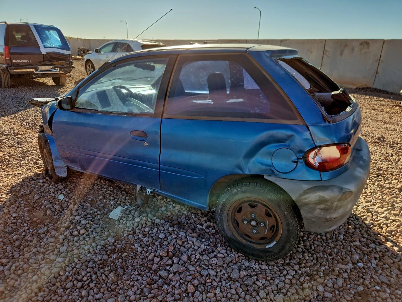 2000 CHEVROLET Metro