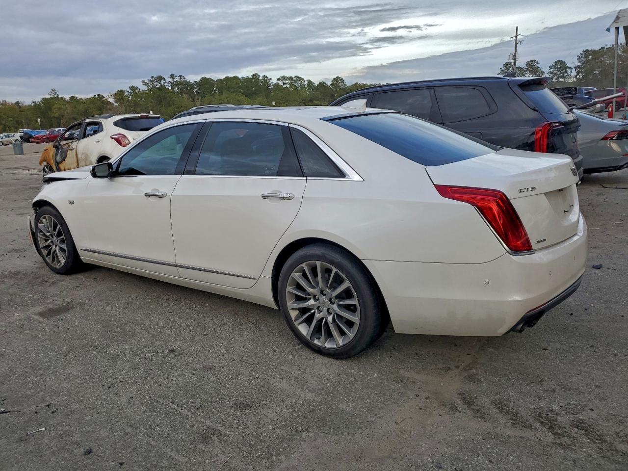 2016 CADILLAC CT6