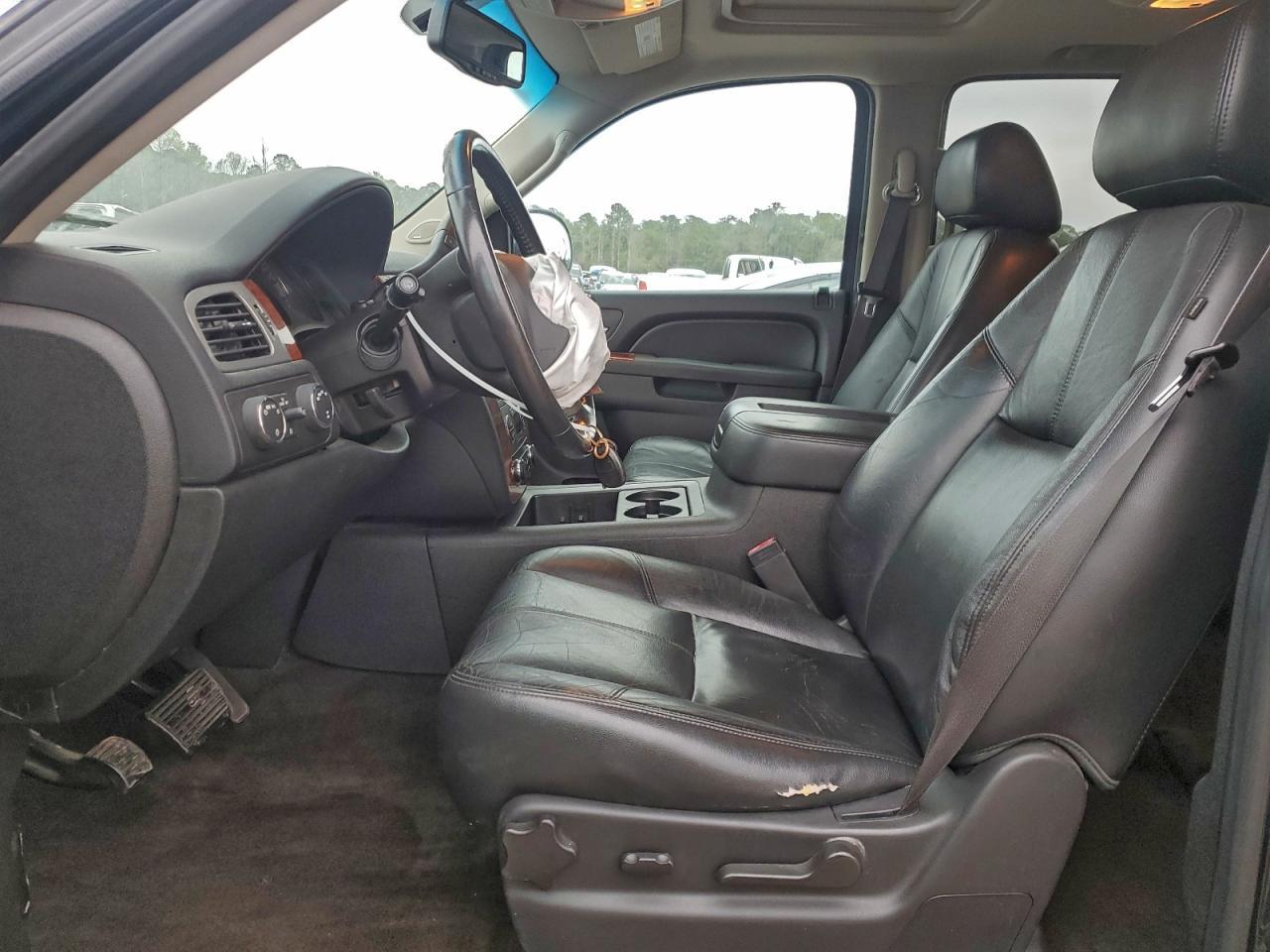 2013 CHEVROLET Tahoe
