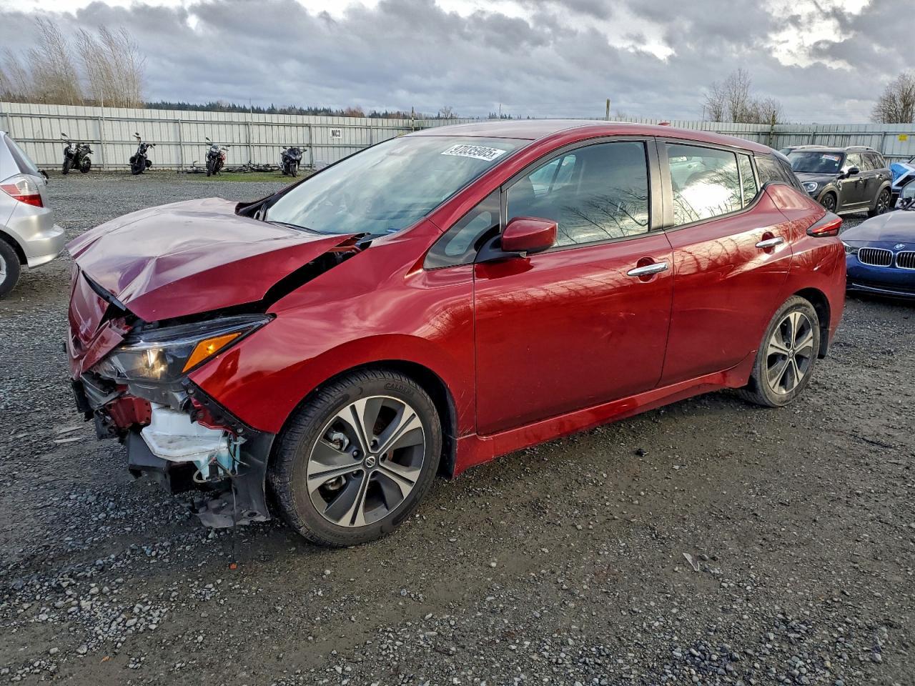 2022 NISSAN LEAF