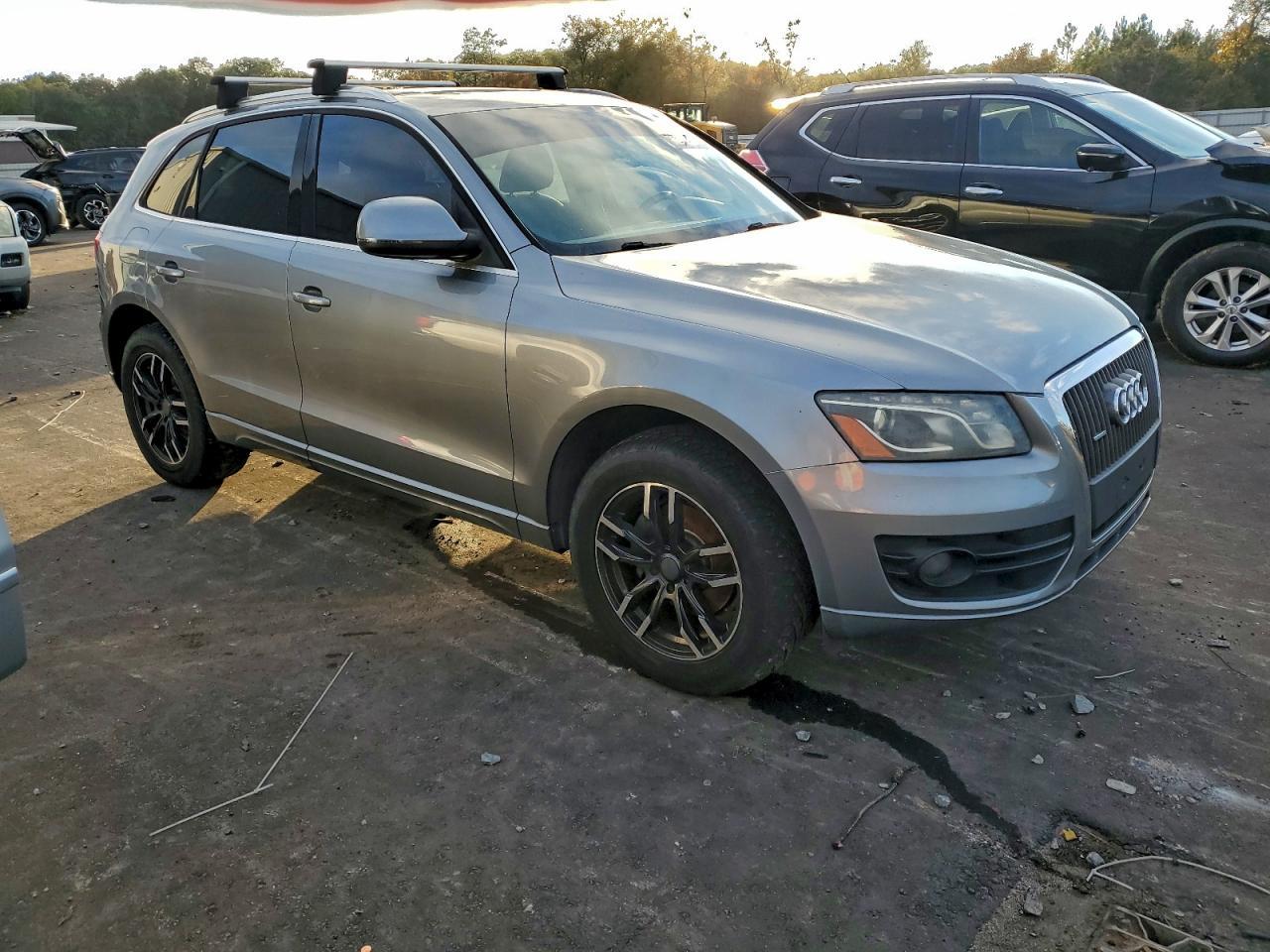 2011 AUDI Q5