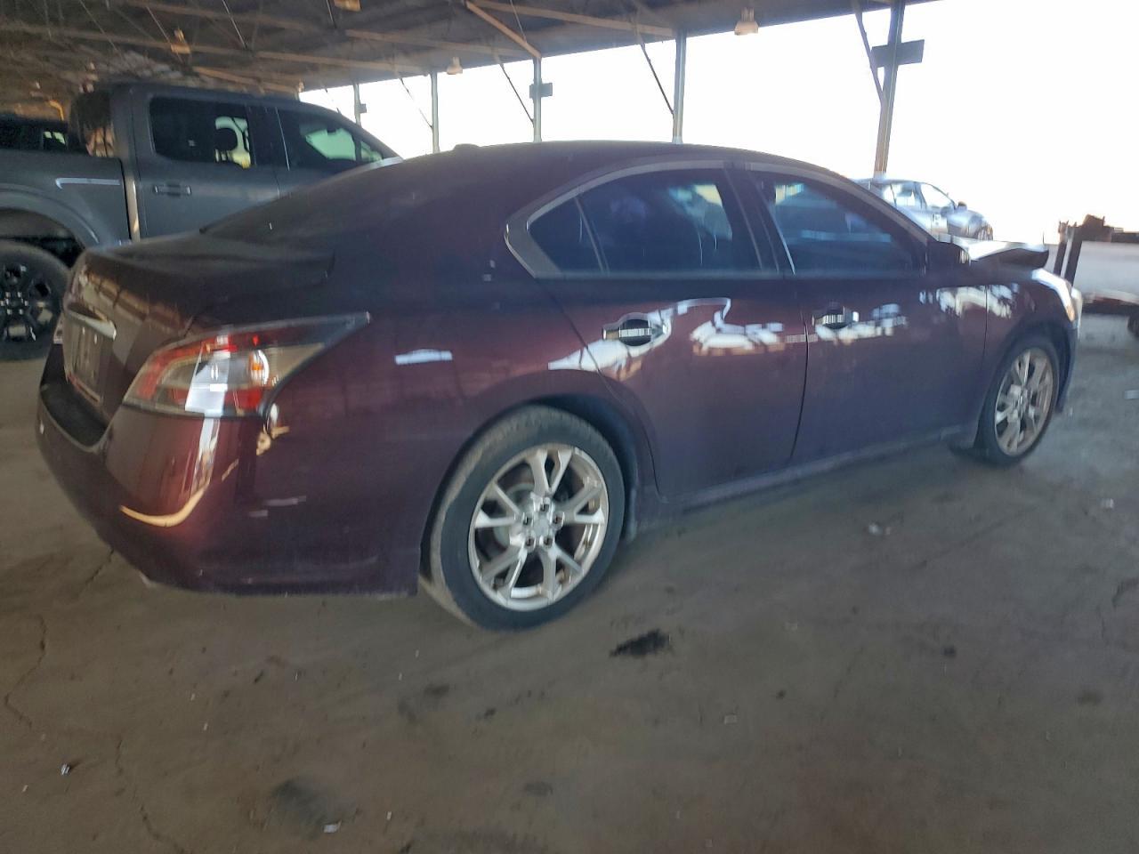 2014 NISSAN Maxima