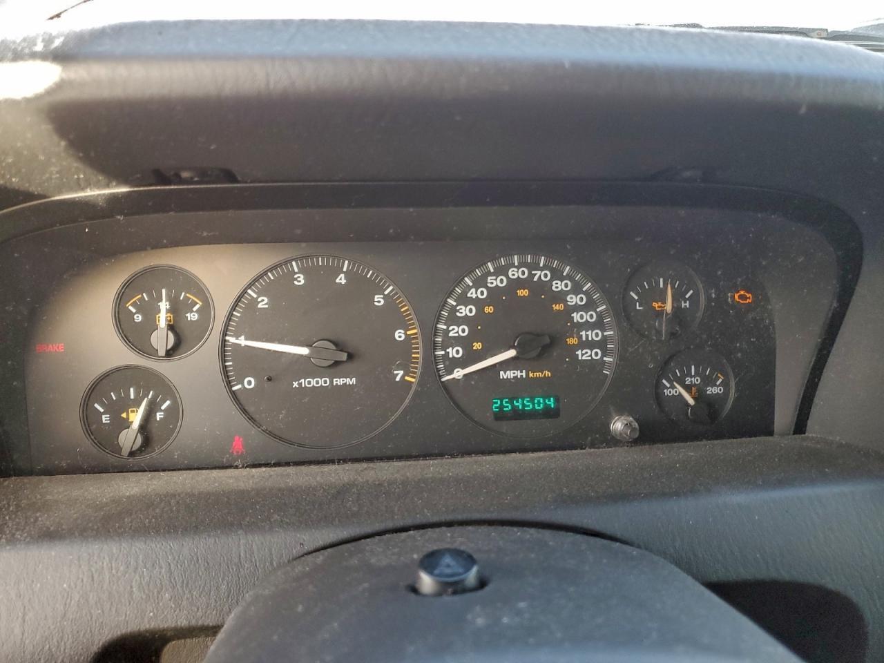 2004 JEEP Grand Cherokee