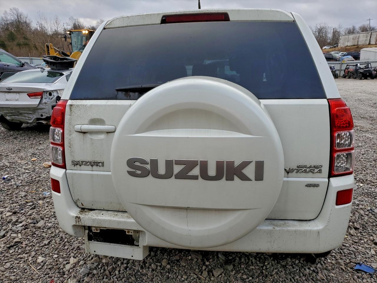 2011 SUZUKI Grand Vitara
