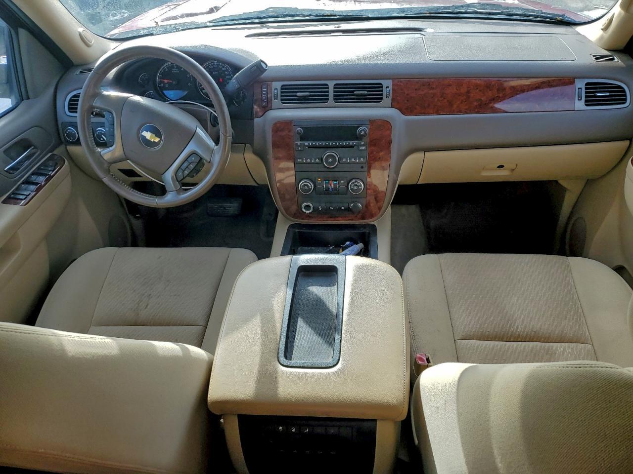 2011 CHEVROLET Suburban