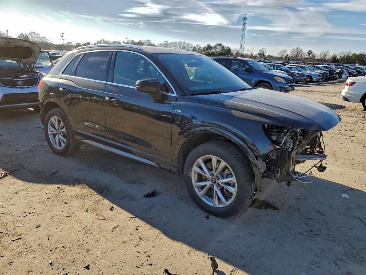 2023 AUDI Q3