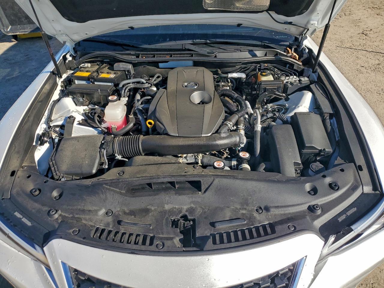 2022 LEXUS IS 300
