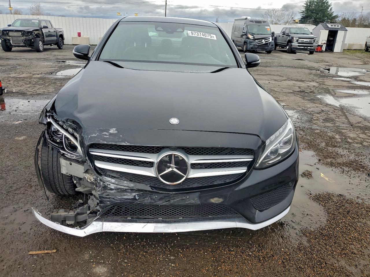 2016 MERCEDES-BENZ C-CLASS