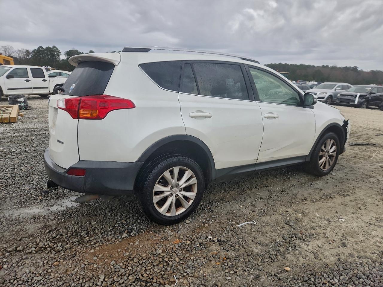 2014 TOYOTA RAV4