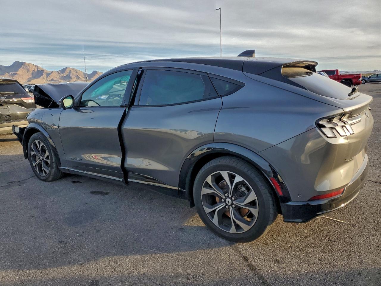 2023 FORD Mustang Mach-E