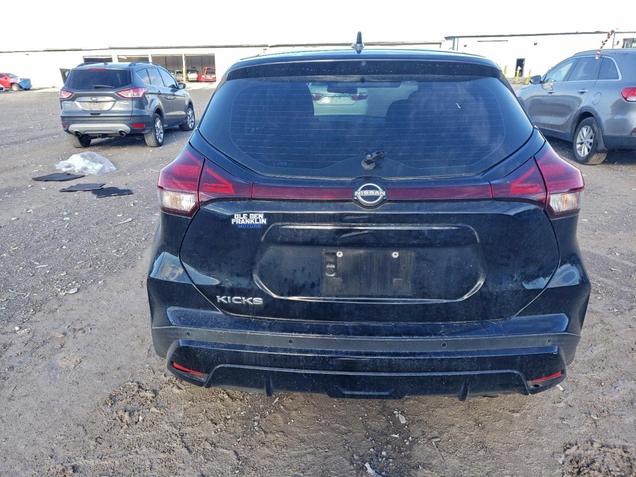 2022 NISSAN KICKS