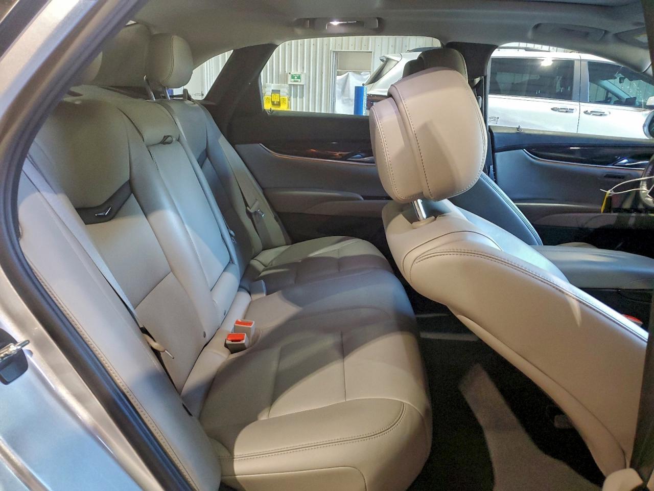2013 CADILLAC XTS