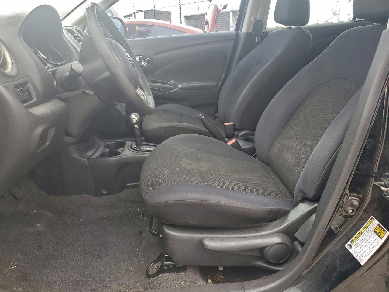 2015 NISSAN VERSA