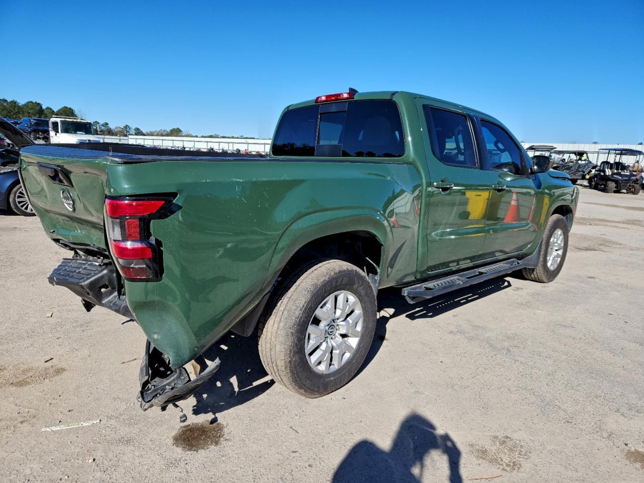 2022 NISSAN Frontier