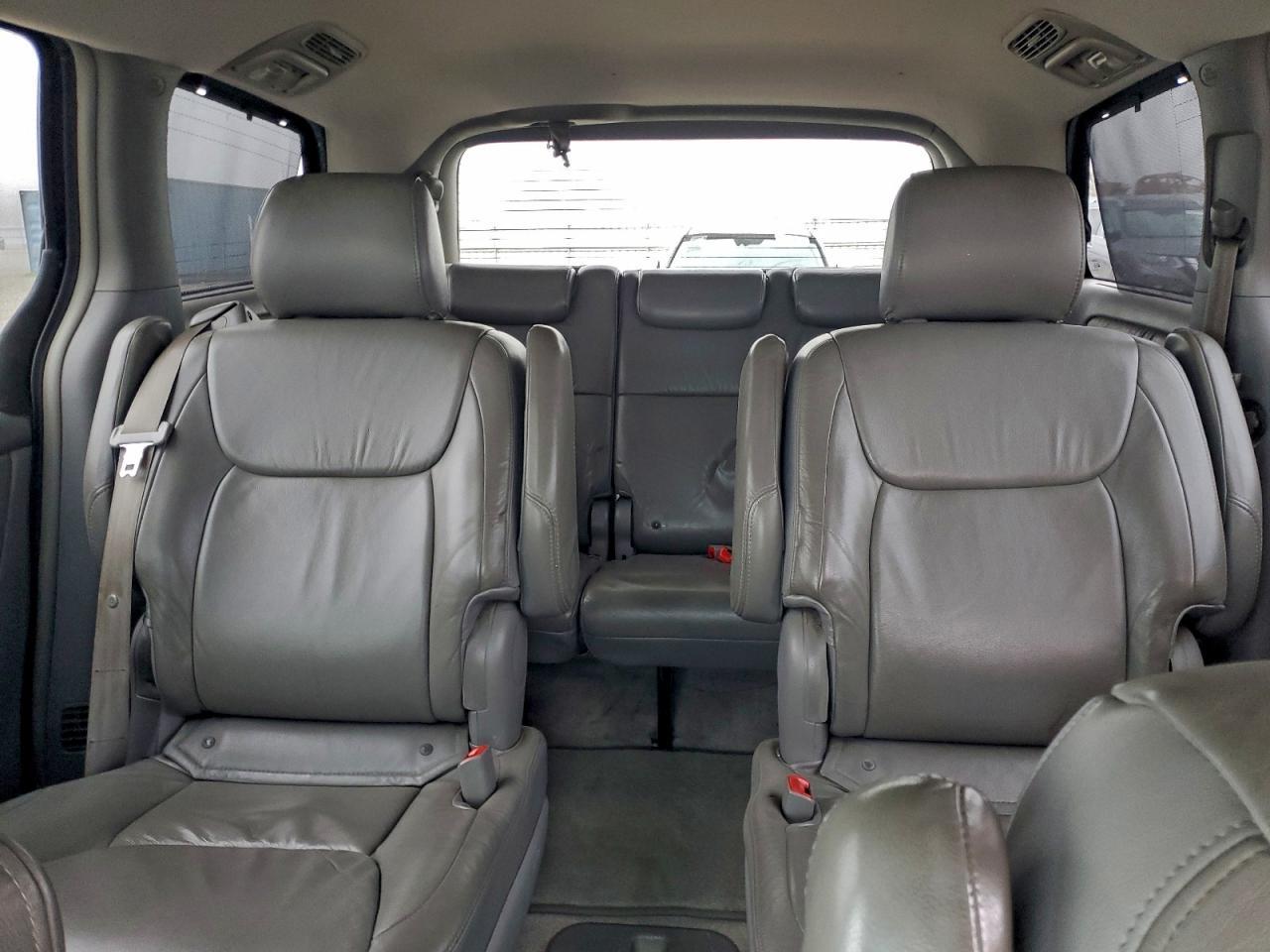 2006 TOYOTA SIENNA