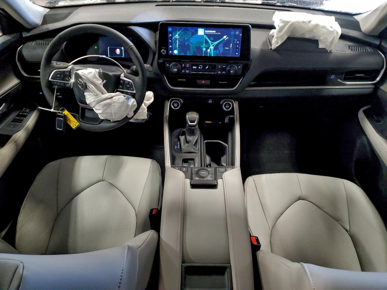 2026 TOYOTA HIGHLANDER