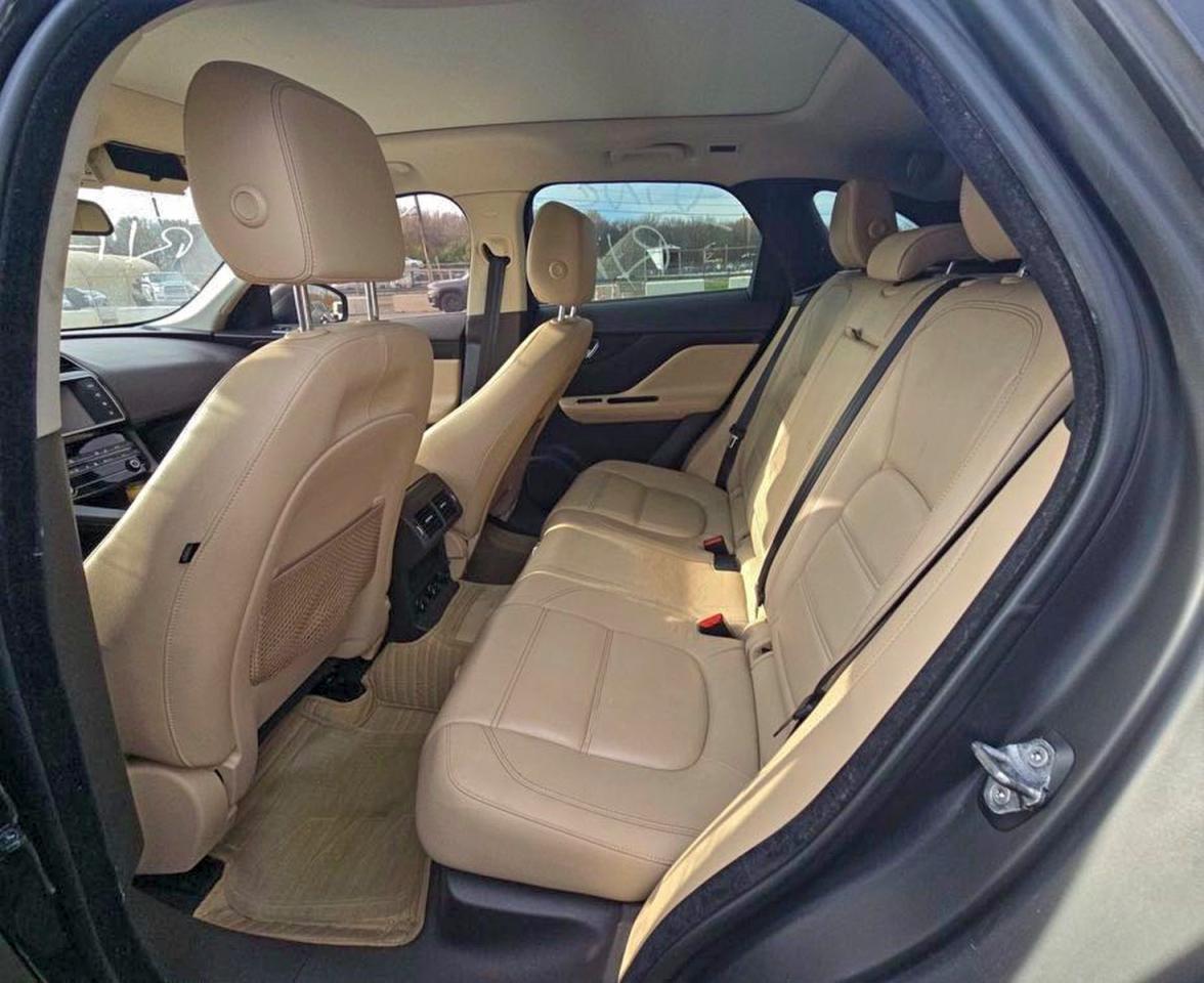 2017 JAGUAR F-Pace