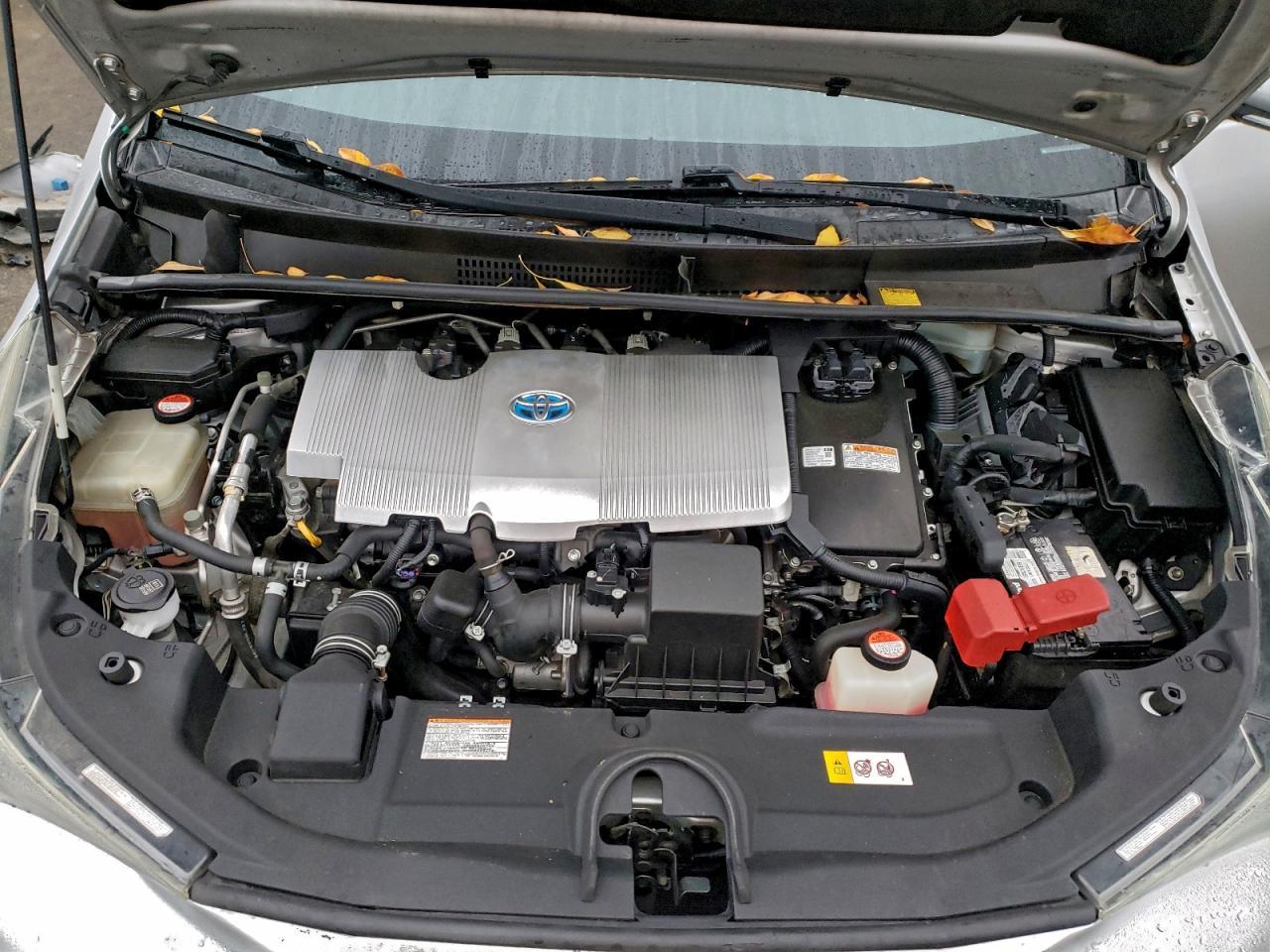 2016 TOYOTA PRIUS