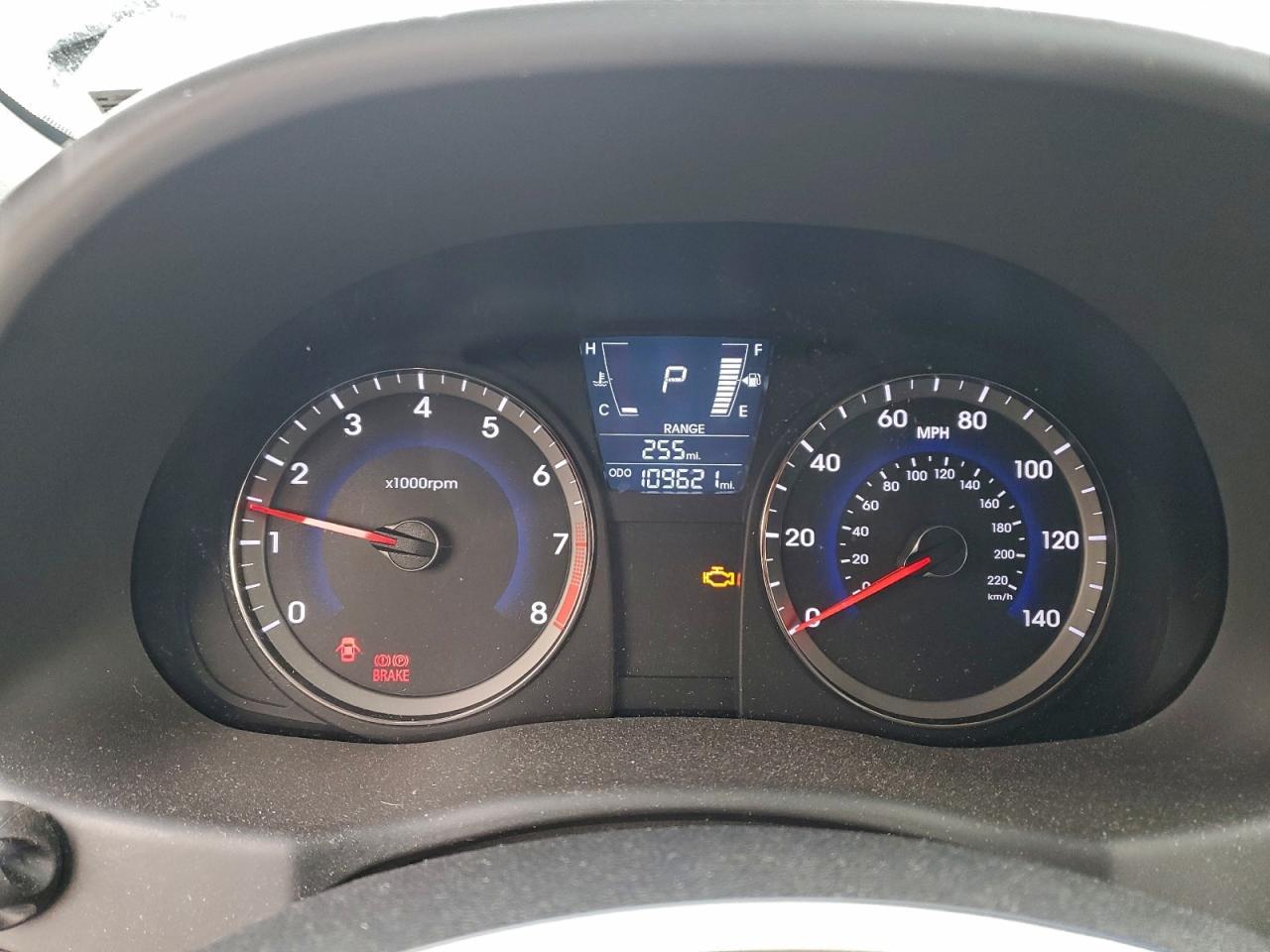 2012 HYUNDAI ACCENT